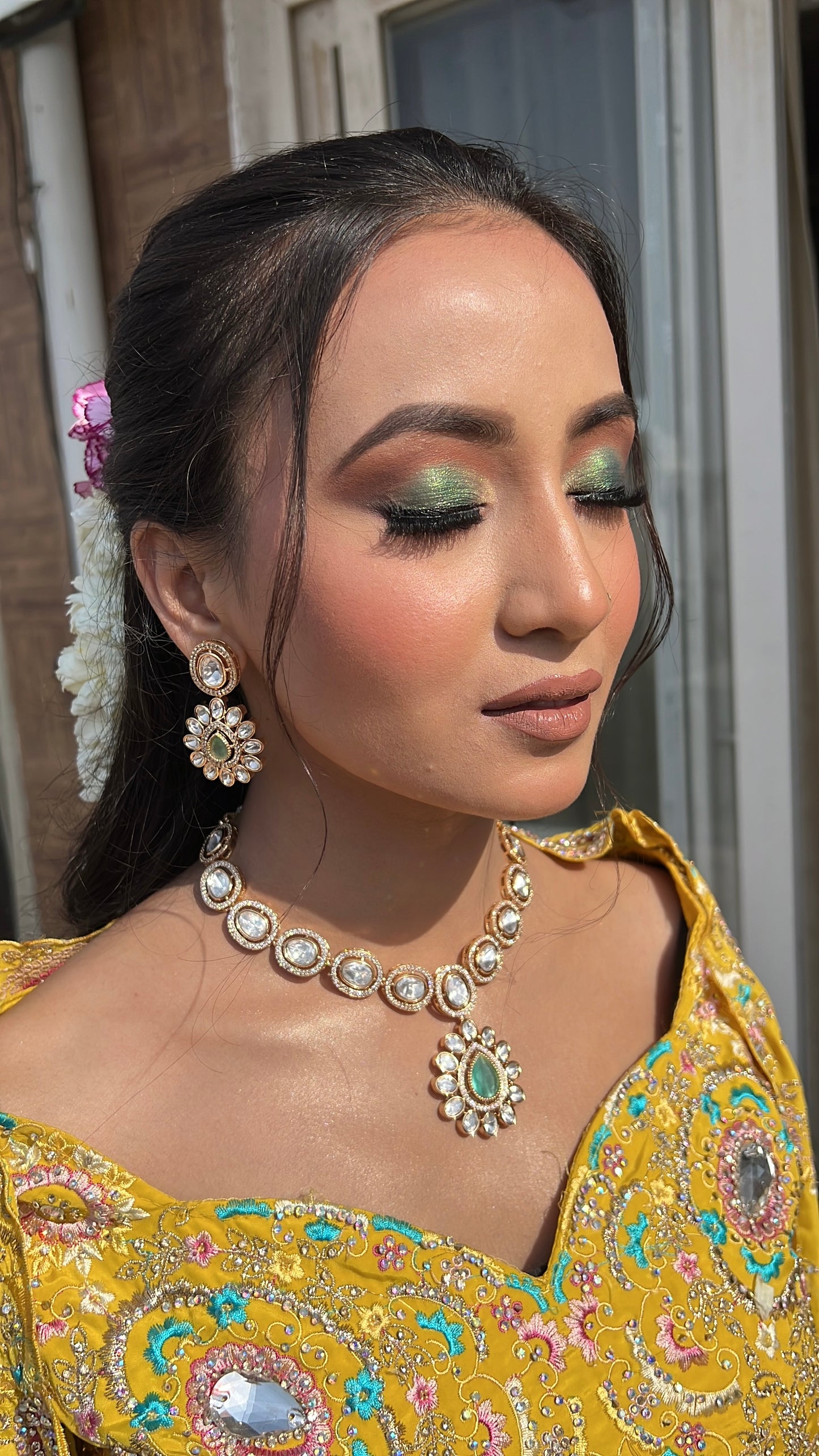 Green Teardrop Kundan Necklace Set with Mirror-Polished Uncut Stones