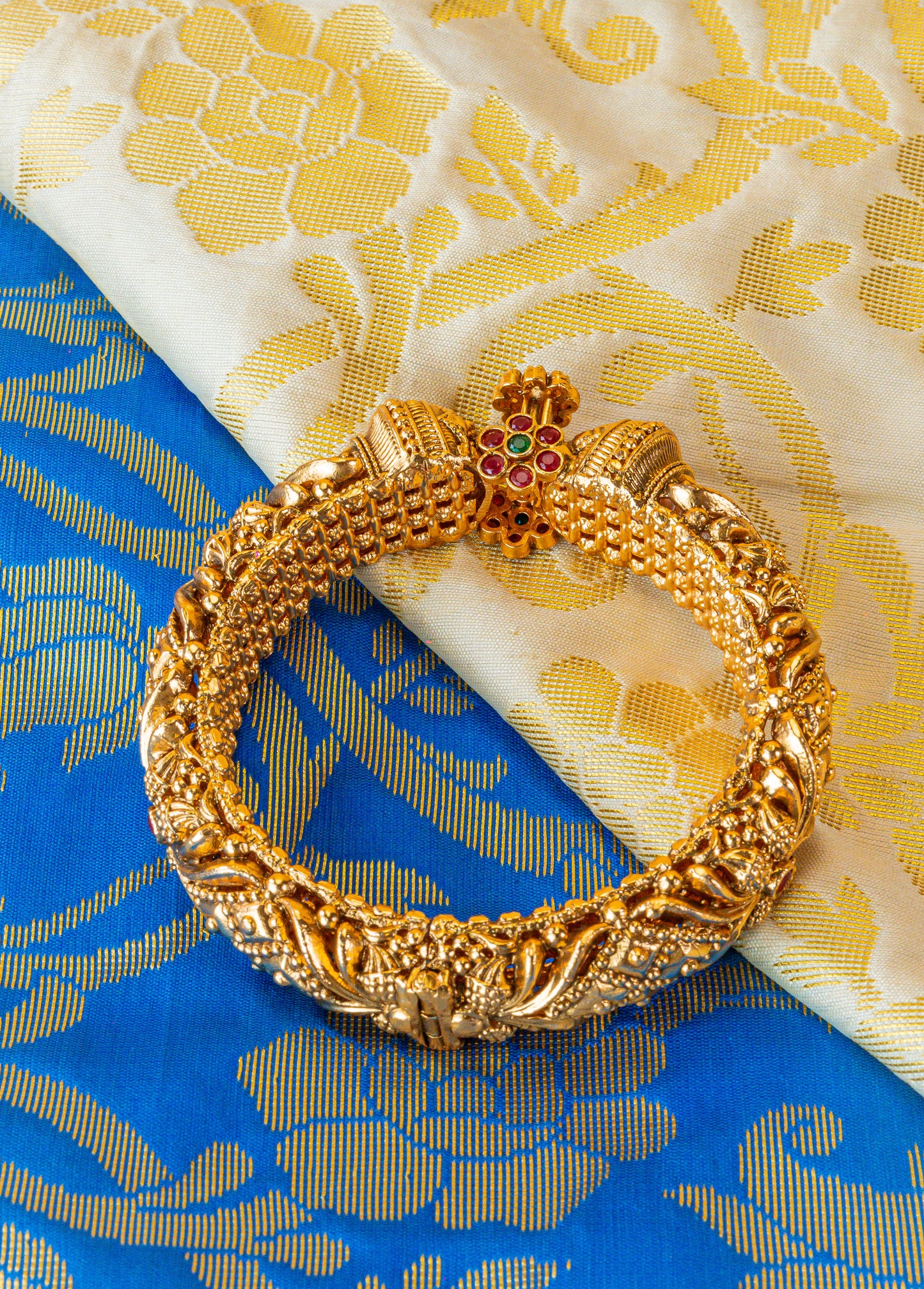 Classic Gold-Plated Kundan Bangles