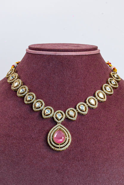 Antique Pink Teardrop Kundan Necklace
