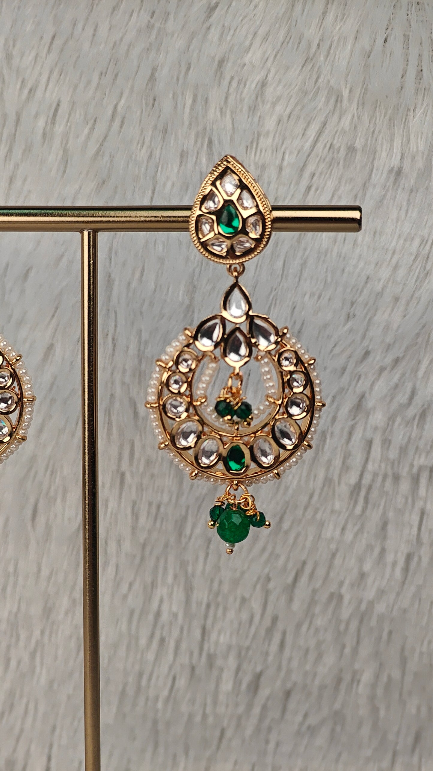 Emerald Teardrop Kundan Chandbalis with Pearl Detailing