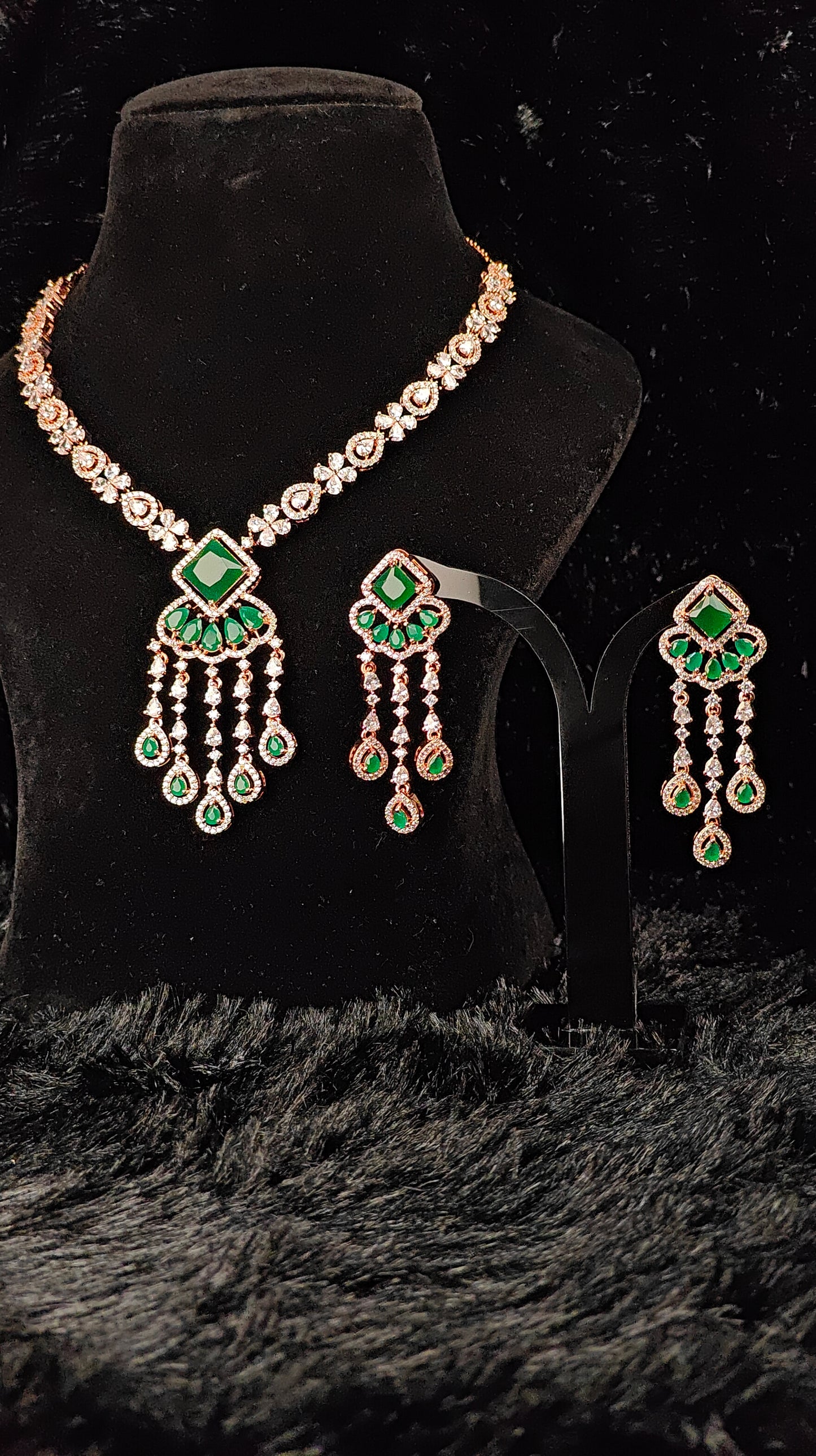 Emerald Green & CZ Rose Gold Necklace Set