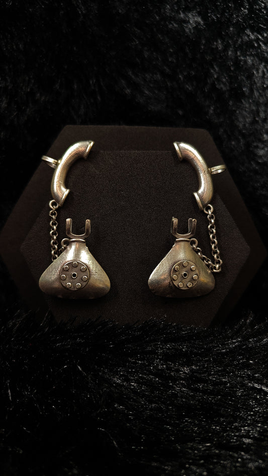 Classic Metal Plate Chain Cuffs