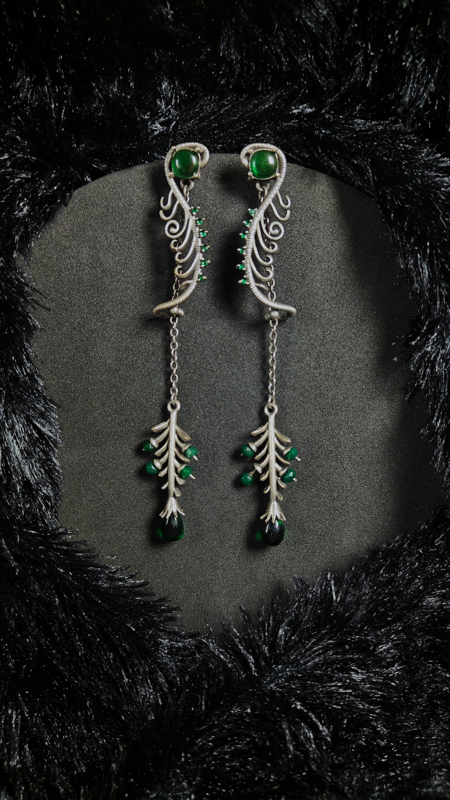Emerald dewdrop green earrings - silver long drop floral earrings