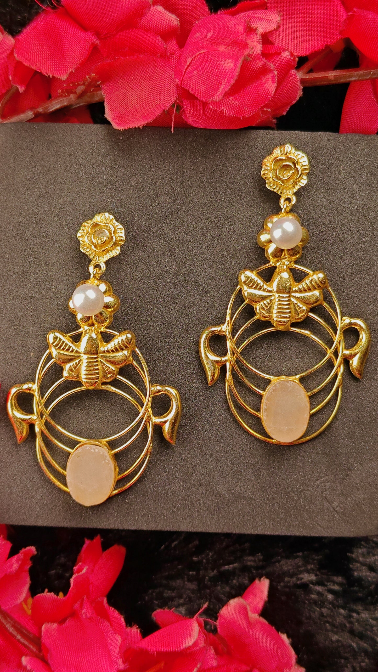 Gold-Plated Bee Motif Earrings With Pearl