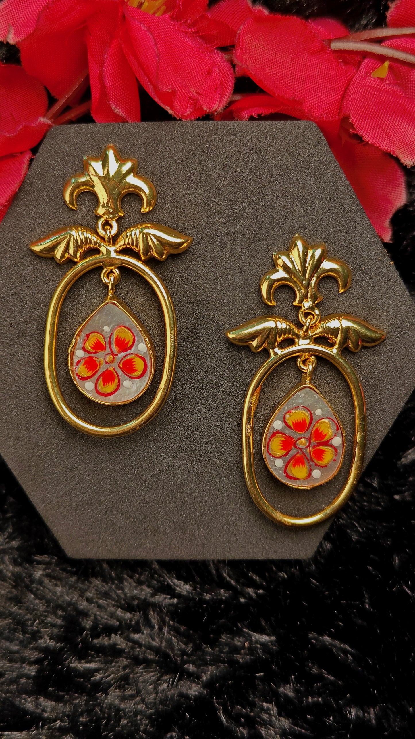 Zareen Shafaq Floral Oval Earrings