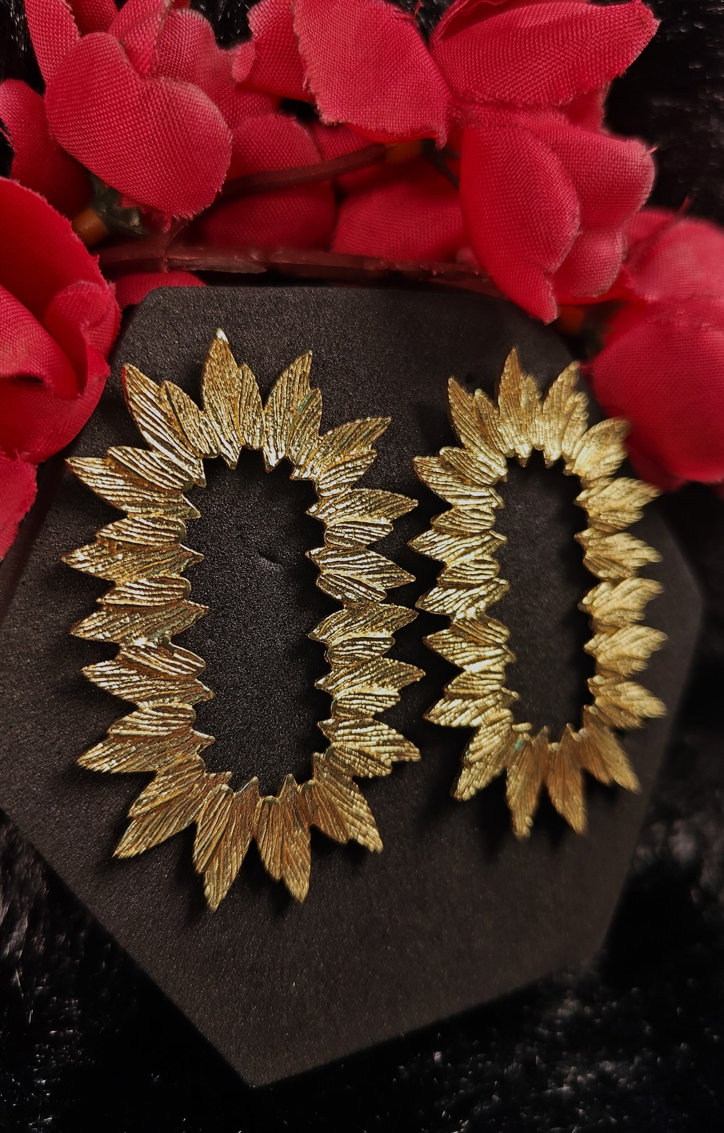 Golden Leaf Radiance Hoop Earrings