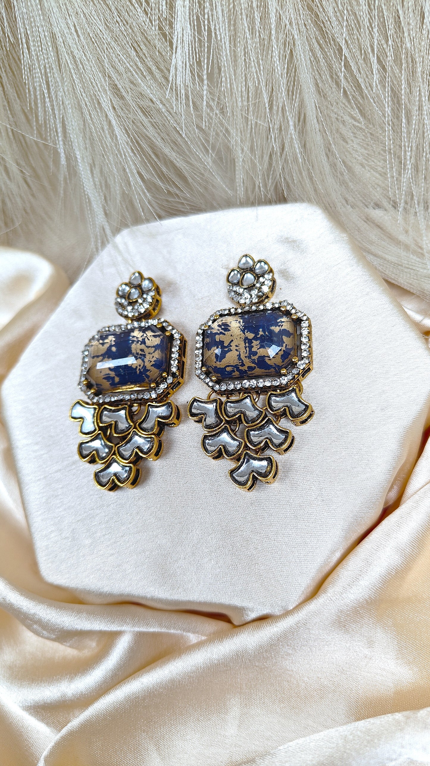 Royal sapphire tapestry kundan earrings