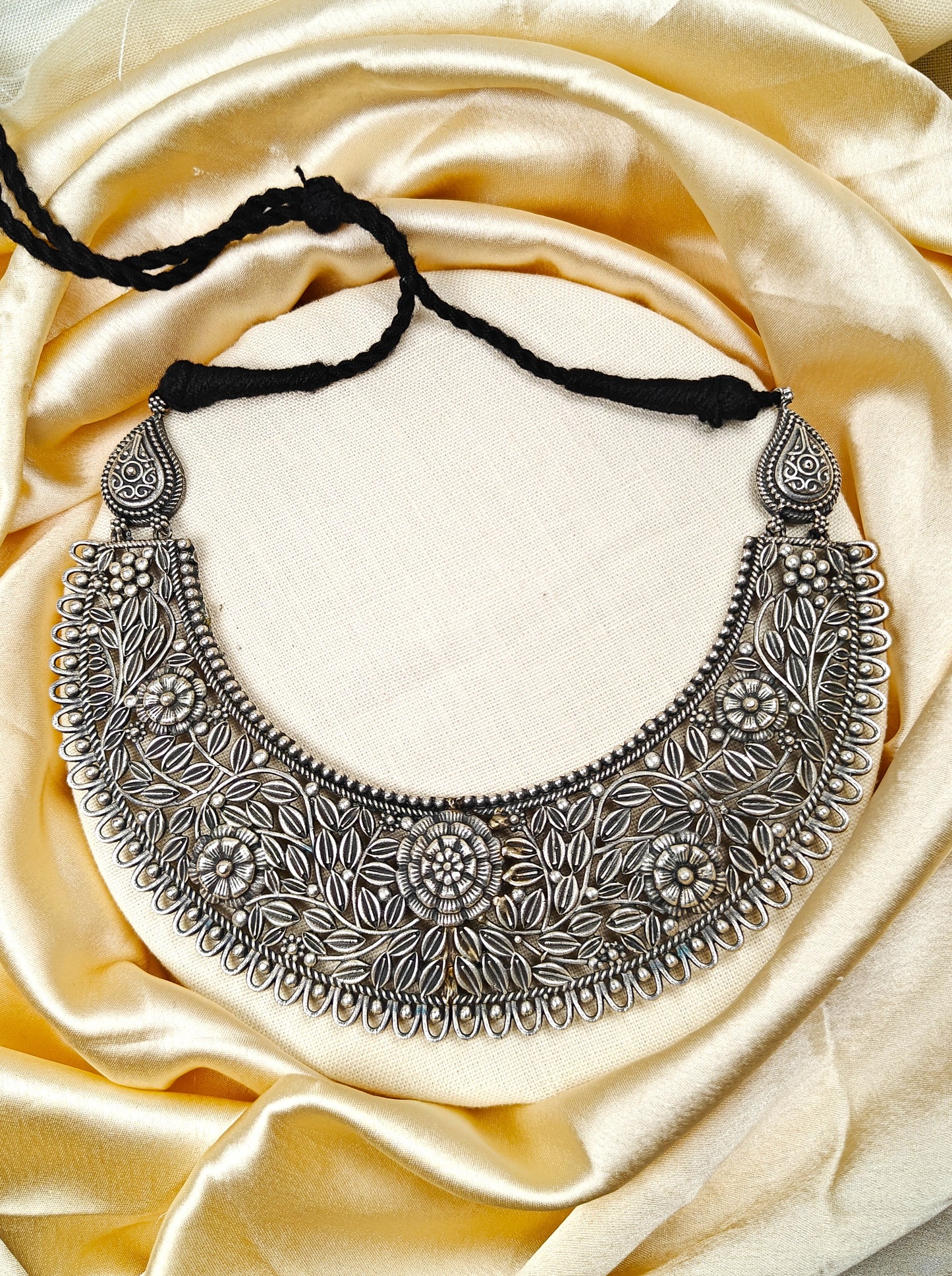 Floral Oxidised Necklace Set