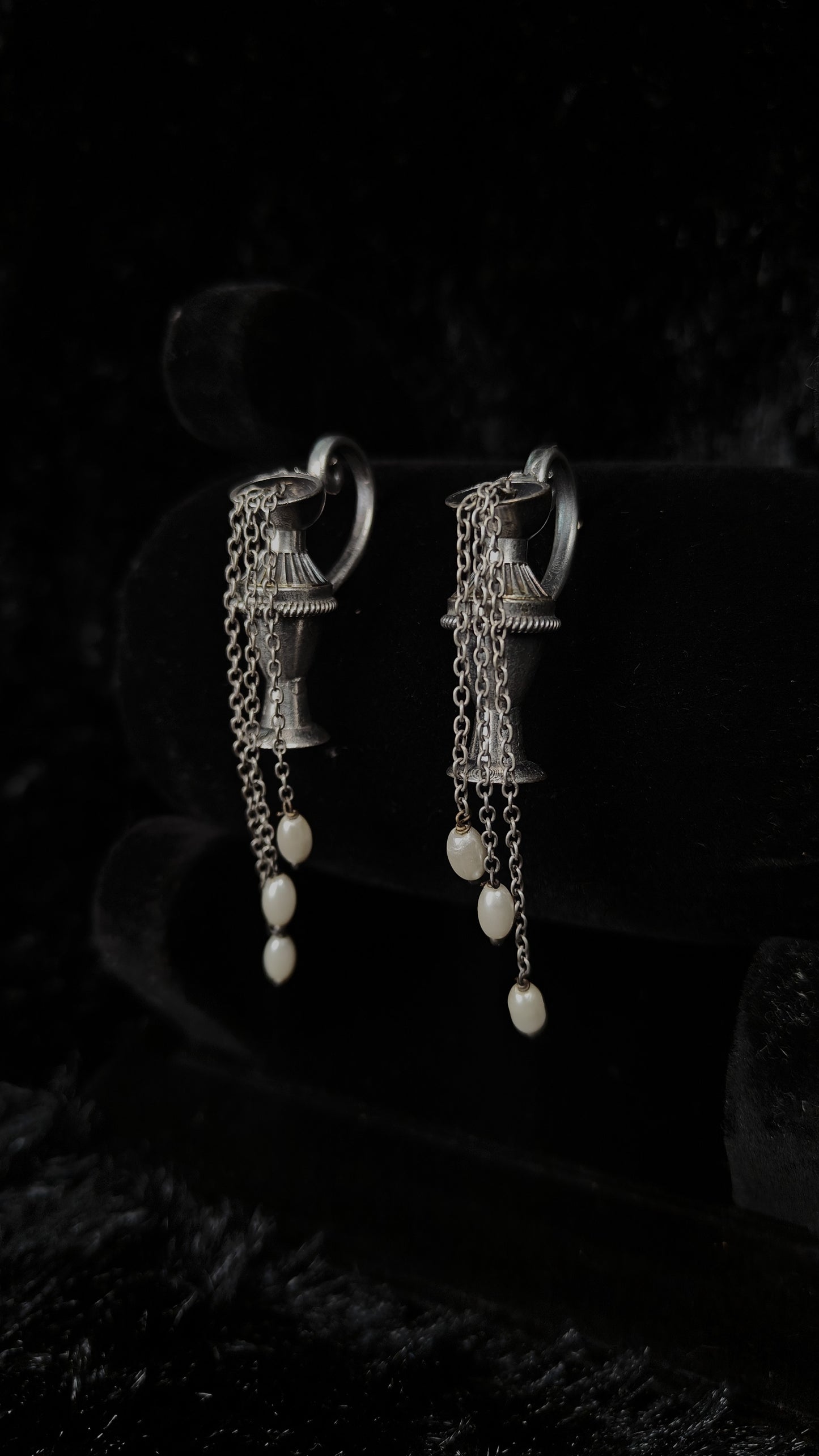 Noor-E-Phool Vase Chain Earrings