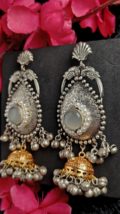 Vintage Oxidized Dual-Tone Pearl Dome Earrings