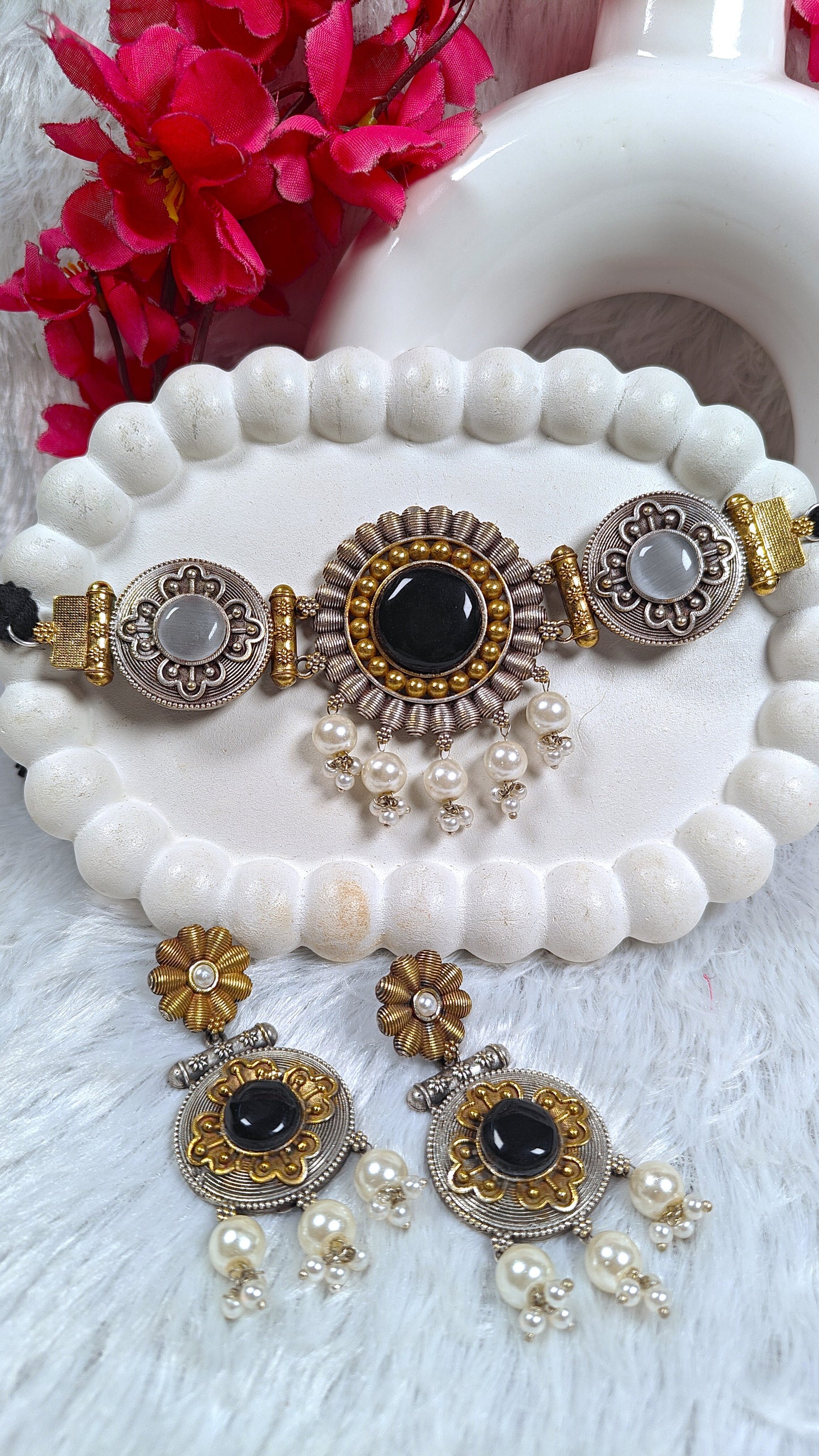 Noir Pearl Medallion Oxidised Choker Set