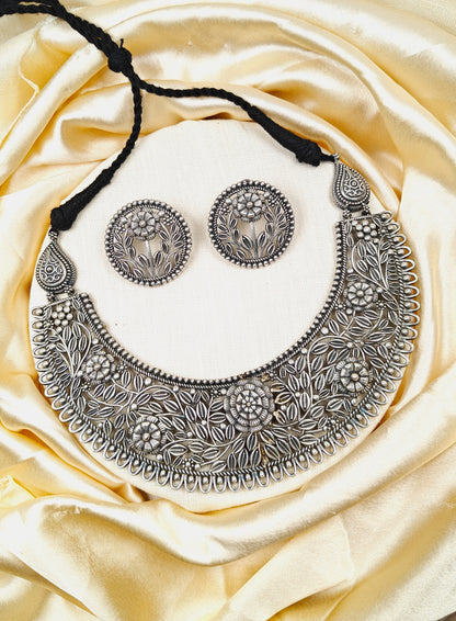 Floral Oxidised Necklace Set